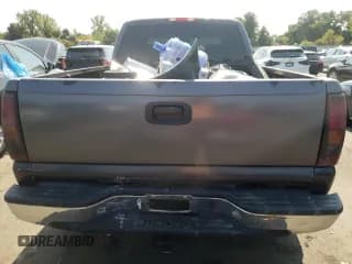 ✅ 2002 Chevrolet Silverado 1500 LS • VIN: 1GCEK19V12E304058 • Лот: 71408614. Опубликован ранее на Copart с пробегом 238 998 миль. Бесплатный доступ к архиву аукционных продаж из США и подробный отчёт об истории автомобиля на DreamBid. Изображение 6.