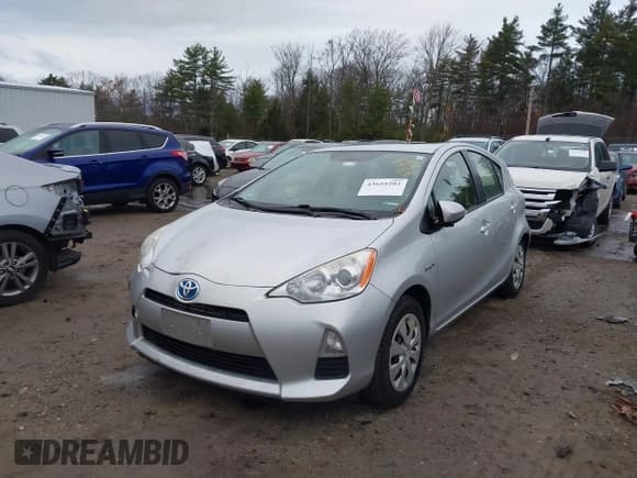 ✅ 2014 Toyota Prius Three • VIN: JTDKDTB35E1075509 • Lot: 43654202. Listed on IAAI with 228,375 mi. Free auction sales archive from the USA and detailed vehicle history report at DreamBid. Image 17.