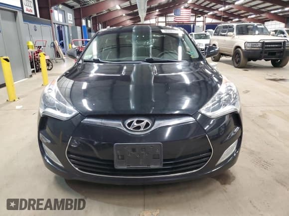 ✅ 2012 Hyundai Veloster w/Gray Int • VIN: KMHTC6AD8CU050131 • Lot: 86982044. Wystawiony na Copart z przebiegiem 118 010 mil. Bezpłatny archiwum sprzedaży aukcyjnych z USA i szczegółowy raport historii pojazdu na DreamBid. Zdjęcie 5.