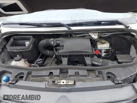 ✅ 2020 Mercedes-Benz Sprinter • VIN: W1W4EBHY9LT022420 • Lot: 42178313. Wystawiony na IAAI z przebiegiem 222 007 mil. Bezpłatny archiwum sprzedaży aukcyjnych z USA i szczegółowy raport historii pojazdu na DreamBid. Zdjęcie 10.