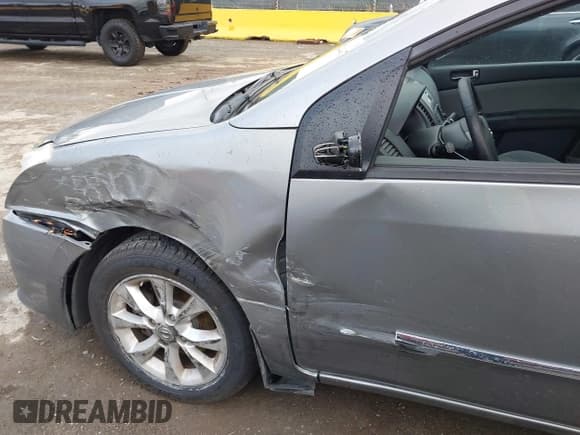 ✅ 2012 Nissan Sentra SR • VIN: 3N1AB6APXCL715407 • Lot: 43444667. Wystawiony na IAAI z przebiegiem 153 030 mil. Bezpłatny archiwum sprzedaży aukcyjnych z USA i szczegółowy raport historii pojazdu na DreamBid. Zdjęcie 14.