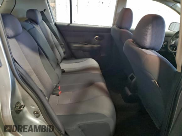 ✅ 2008 Nissan Versa SL • VIN: 3N1BC13E38L358224 • Лот: 93711455. Опубликован ранее на Copart с пробегом 175 985 миль. Бесплатный доступ к архиву аукционных продаж из США и подробный отчёт об истории автомобиля на DreamBid. Изображение 10.