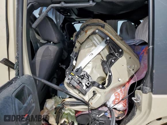 ✅ 2017 Jeep Wrangler Unlimited Rubicon Recon • VIN: 1C4BJWFG1HL701816 • Lot: 66525495. Listed on Copart with Not provided. Free auction sales archive from the USA and detailed vehicle history report at DreamBid. Image 11.