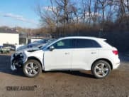 ✅ 2023 Audi Q3 S line Premium Plus • VIN: WA1EECF37P1025146 • Lot: 41520532. Wystawiony na IAAI z przebiegiem 36 717 mil. Bezpłatny archiwum sprzedaży aukcyjnych z USA i szczegółowy raport historii pojazdu na DreamBid. Zdjęcie 14.