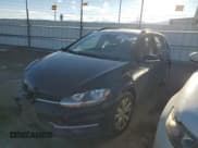 ✅ 2018 Volkswagen Golf S • VIN: 3VW117AU3JM751648 • Lot: 87949145. Wystawiony na Copart z przebiegiem 50 213 mil. Bezpłatny archiwum sprzedaży aukcyjnych z USA i szczegółowy raport historii pojazdu na DreamBid. Zdjęcie 1.