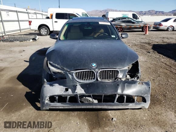 ✅ 2004 BMW 5 Series 545i • VIN: WBANB335X4B088488 • Lot: 70788635. Listed on Copart with 190,761 mi. Free auction sales archive from the USA and detailed vehicle history report at DreamBid. Image 5.