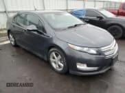 ✅ 2013 Chevrolet Volt • VIN: 1G1RA6E41DU140097 • Lot: 77883014. Wystawiony na Copart z przebiegiem 86 716 mil. Bezpłatny archiwum sprzedaży aukcyjnych z USA i szczegółowy raport historii pojazdu na DreamBid. Zdjęcie 4.