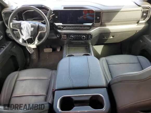 ✅ 2024 Chevrolet Silverado 2500HD LTZ • VIN: 1GC4YPEY8RF423503 • Лот: 90265935. Опубликован ранее на Copart с пробегом 9 705 миль. Бесплатный доступ к архиву аукционных продаж из США и подробный отчёт об истории автомобиля на DreamBid. Изображение 8.