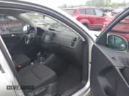 ✅ 2018 Volkswagen Tiguan • VIN: WVGBV7AX1JK001366 • Lot: 42404019. Listed on IAAI with 76,908 mi. Free auction sales archive from the USA and detailed vehicle history report at DreamBid. Image 5.