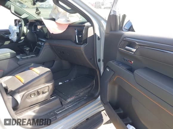 ✅ 2024 GMC Sierra 1500 AT4 • VIN: 3GTUUEEL5RG312751 • Лот: 41732847. Опубликован ранее на IAAI с пробегом 14 340 миль. Бесплатный доступ к архиву аукционных продаж из США и подробный отчёт об истории автомобиля на DreamBid. Изображение 5.