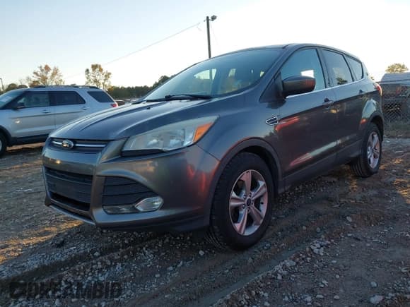 ✅ 2014 Ford Escape SE • VIN: 1FMCU0GXXEUA78253 • Lot: 43617105. Wystawiony na IAAI z przebiegiem 139 858 mil. Bezpłatny archiwum sprzedaży aukcyjnych z USA i szczegółowy raport historii pojazdu na DreamBid. Zdjęcie 2.