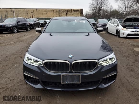✅ 2018 BMW 5 Series M550i xDrive • VIN: WBAJB9C58JB035401 • Лот: 93097145. Опубликован ранее на Copart с пробегом 48 309 миль. Бесплатный доступ к архиву аукционных продаж из США и подробный отчёт об истории автомобиля на DreamBid. Изображение 5.