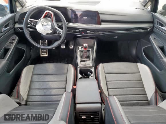 ✅ 2023 Volkswagen Golf GTI Autobahn • VIN: WVWWA7CDXPW119616 • Lot: 67862255. Wystawiony na Copart z przebiegiem 19 648 mil. Bezpłatny archiwum sprzedaży aukcyjnych z USA i szczegółowy raport historii pojazdu na DreamBid. Zdjęcie 8.