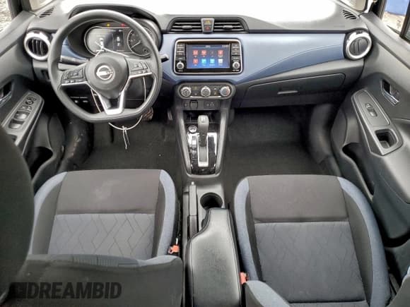 ✅ 2023 Nissan Versa SV • VIN: 3N1CN8EV3PL854093 • Lot: 93874795. Wystawiony na Copart z przebiegiem 49 526 mil. Bezpłatny archiwum sprzedaży aukcyjnych z USA i szczegółowy raport historii pojazdu na DreamBid. Zdjęcie 8.