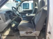 ✅ 2002 Ford F-250 XL • VIN: 1FTNF21L42EA29872 • Lot: 64374255. Wystawiony na Copart z przebiegiem 158 399 mil. Bezpłatny archiwum sprzedaży aukcyjnych z USA i szczegółowy raport historii pojazdu na DreamBid. Zdjęcie 7.