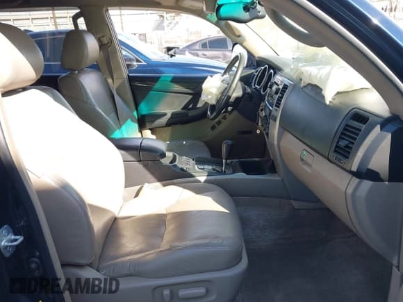 ✅ 2003 Toyota 4Runner Limited • VIN: JTEZT17R938000816 • Lot: 41623665. Wystawiony na IAAI z przebiegiem 177 396 mil. Bezpłatny archiwum sprzedaży aukcyjnych z USA i szczegółowy raport historii pojazdu na DreamBid. Zdjęcie 5.