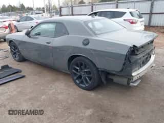 2023 Dodge Challenger R/T z VIN 2C3CDZBT5PH638154, wystawiony jako IAAI lot #41909092 z przebiegiem 30 050 mil mil oraz . Historia ofert i sprzedaży dostępna na DreamBid. Obrazek 3.