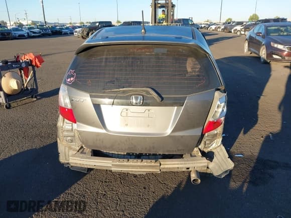 ✅ 2013 Honda Fit Sport • VIN: JHMGE8H52DC024933 • Лот: 43599759. Опубликован ранее на IAAI с пробегом 135 055 миль. Бесплатный доступ к архиву аукционных продаж из США и подробный отчёт об истории автомобиля на DreamBid. Изображение 17.