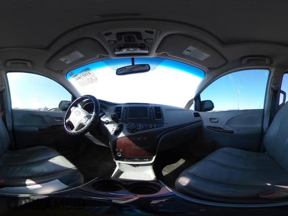 ✅ 2013 Toyota Sienna XLE • VIN: 5TDDK3DC8DS051928 • Лот: 41857402. Опубликован ранее на IAAI с пробегом 175 839 миль. Бесплатный доступ к архиву аукционных продаж из США и подробный отчёт об истории автомобиля на DreamBid. Изображение 18.