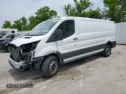 ✅ 2018 Ford Transit • VIN: 1FTYR2YM7JKB11758 • Lot: 56549705. Wystawiony na Copart z przebiegiem 104 015 mil. Bezpłatny archiwum sprzedaży aukcyjnych z USA i szczegółowy raport historii pojazdu na DreamBid. Zdjęcie 1.