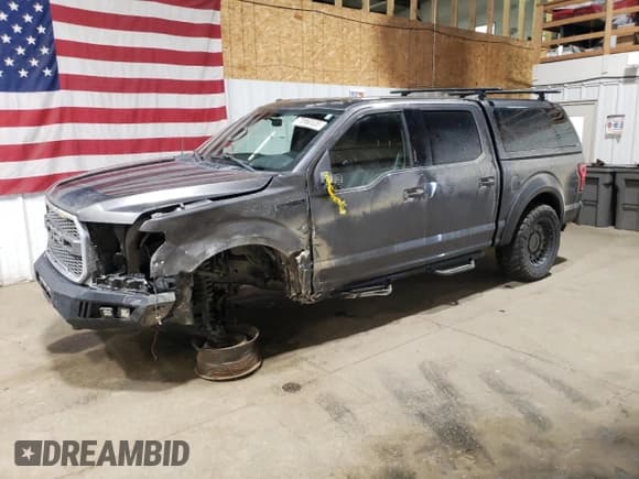 ✅ 2016 Ford F-150 XLT • VIN: 1FTEW1EF3GKD68632 • Лот: 70960535. Опубликован ранее на Copart с пробегом 164 924 миль. Бесплатный доступ к архиву аукционных продаж из США и подробный отчёт об истории автомобиля на DreamBid. Изображение 1.