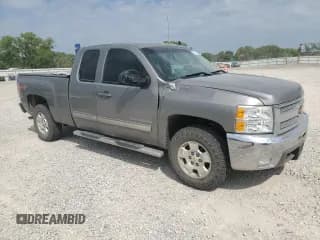 ✅ 2013 Chevrolet Silverado 1500 LT • VIN: 1GCRKSE71DZ371608 • Lot: 69228604. Listed on Copart with 133,051 mi. Free auction sales archive from the USA and detailed vehicle history report at DreamBid. Image 4.