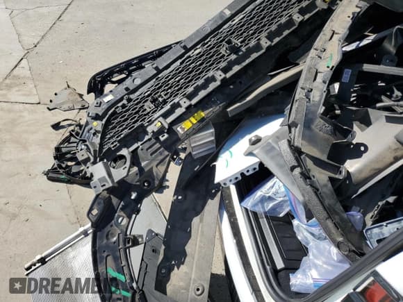 ✅ 2021 Land Rover Range Rover Evoque S • VIN: SALZJ2FX4MH138323 • Лот: 82505075. Опубликован ранее на Copart с пробегом 53 210 миль. Бесплатный доступ к архиву аукционных продаж из США и подробный отчёт об истории автомобиля на DreamBid. Изображение 12.