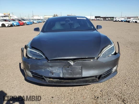✅ 2018 Tesla Model S 75D • VIN: 5YJSA1E2XJF246885 • Lot: 89880845. Listed on Copart with 95,437 mi. Free auction sales archive from the USA and detailed vehicle history report at DreamBid. Image 5.