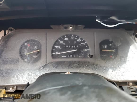 ✅ 1990 Ford Thunderbird • VIN: 1FAPP6046LH182637 • Lot: 82300484. Wystawiony na Copart z przebiegiem 149 365 mil. Bezpłatny archiwum sprzedaży aukcyjnych z USA i szczegółowy raport historii pojazdu na DreamBid. Zdjęcie 9.