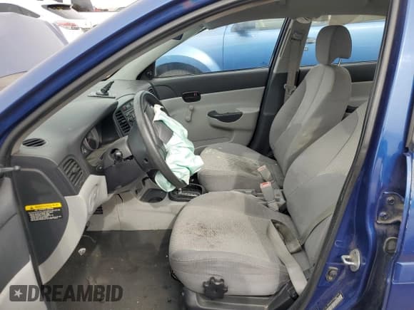 ✅ 2009 Hyundai Accent Auto GLS • VIN: KMHCN46C29U369502 • Лот: 48073245. Опубликован ранее на Copart с пробегом 236 104 миль. Бесплатный доступ к архиву аукционных продаж из США и подробный отчёт об истории автомобиля на DreamBid. Изображение 7.