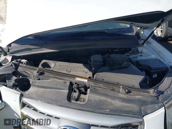 ✅ 2012 Hyundai Santa Fe GLS • VIN: 5XYZGDAB7CG092846 • Lot: 43448095. Listed on IAAI with 131,666 mi. Free auction sales archive from the USA and detailed vehicle history report at DreamBid. Image 10.