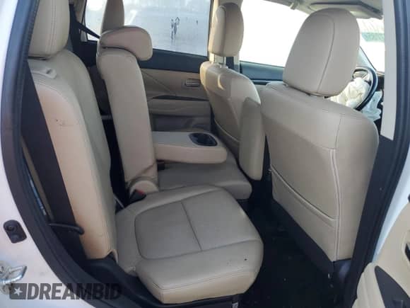 2016 Mitsubishi Outlander SE с VIN JA4AZ3A31GZ019631, выставлен на аукционе Copart как лот 85167285 с пробегом 118 263 миль миль и Списание • Salvage title. История ставок и продаж доступна на DreamBid. Изображение 10.