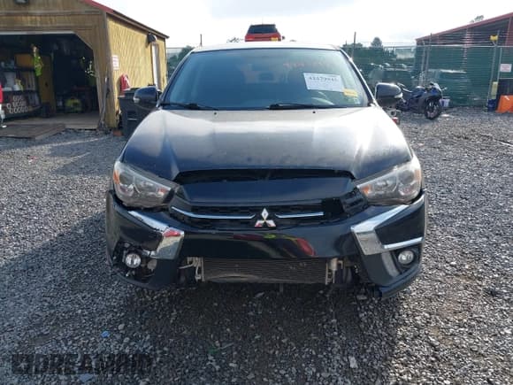 ✅ 2018 Mitsubishi Outlander ES • VIN: JA4AR3AUXJU015025 • Lot: 42479945. Listed on IAAI with 62,657 mi. Free auction sales archive from the USA and detailed vehicle history report at DreamBid. Image 13.