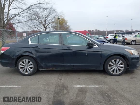✅ 2012 Honda Accord EX-L • VIN: 1HGCP2F86CA005656 • Lot: 43727167. Listed on IAAI with 240,982 mi. Free auction sales archive from the USA and detailed vehicle history report at DreamBid. Image 13.