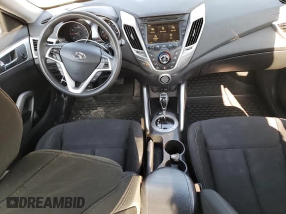 ✅ 2014 Hyundai Veloster • VIN: KMHTC6ADXEU183766 • Lot: 67099014. Wystawiony na Copart z przebiegiem 127 138 mil. Bezpłatny archiwum sprzedaży aukcyjnych z USA i szczegółowy raport historii pojazdu na DreamBid. Zdjęcie 8.