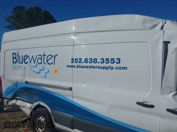 ✅ 2022 Ford Transit Cargo • VIN: 1FTBR3X81NKA63860 • Lot: 42323904. Listed on IAAI with 94,473 mi. Free auction sales archive from the USA and detailed vehicle history report at DreamBid. Image 15.