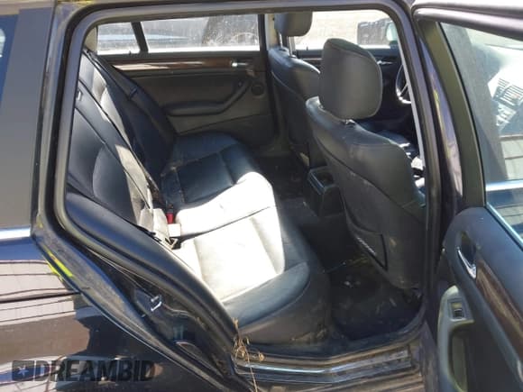 ✅ 2002 BMW 3 Series 325xi • VIN: WBAEP33472PF01043 • Лот: 42270088. Опубликован ранее на IAAI с пробегом 169 737 миль. Бесплатный доступ к архиву аукционных продаж из США и подробный отчёт об истории автомобиля на DreamBid. Изображение 8.