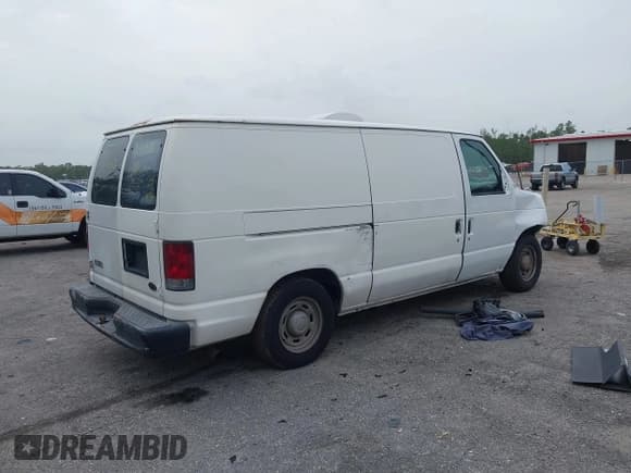 ✅ 2005 Ford Econoline Cargo • VIN: 1FTRE14W75HA41442 • Lot: 42438411. Listed on IAAI with 197,241 mi. Free auction sales archive from the USA and detailed vehicle history report at DreamBid. Image 4.
