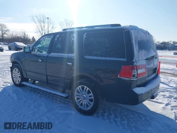 ✅ 2013 Lincoln Navigator • VIN: 5LMJJ2J5XDEL00072 • Лот: 41565358. Опубликован ранее на IAAI с пробегом 230 896 миль. Бесплатный доступ к архиву аукционных продаж из США и подробный отчёт об истории автомобиля на DreamBid. Изображение 3.