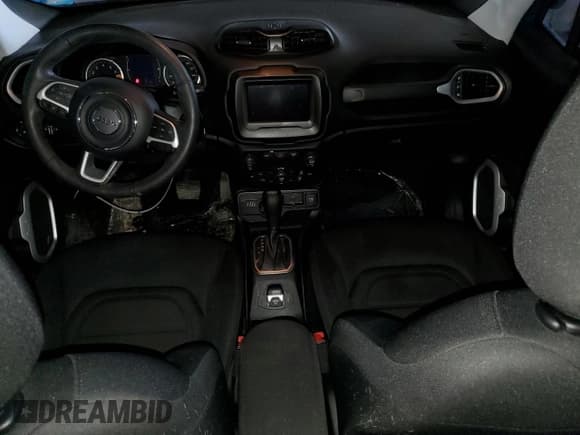 ✅ 2020 Jeep Renegade Latitude • VIN: ZACNJBBB2LPL23877 • Lot: 51942675. Wystawiony na Copart z przebiegiem 67 720 mil. Bezpłatny archiwum sprzedaży aukcyjnych z USA i szczegółowy raport historii pojazdu na DreamBid. Zdjęcie 8.