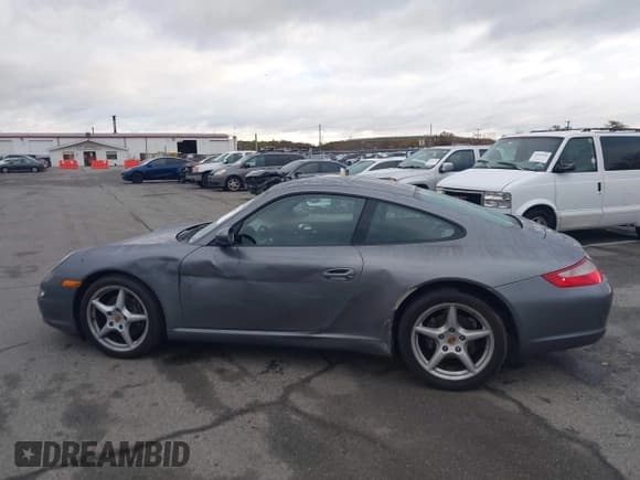 ✅ 2005 Porsche 911 Carrera 997 • VIN: WP0AA29985S716414 • Lot: 43590187. Wystawiony na IAAI z przebiegiem 117 108 mil. Bezpłatny archiwum sprzedaży aukcyjnych z USA i szczegółowy raport historii pojazdu na DreamBid. Zdjęcie 14.