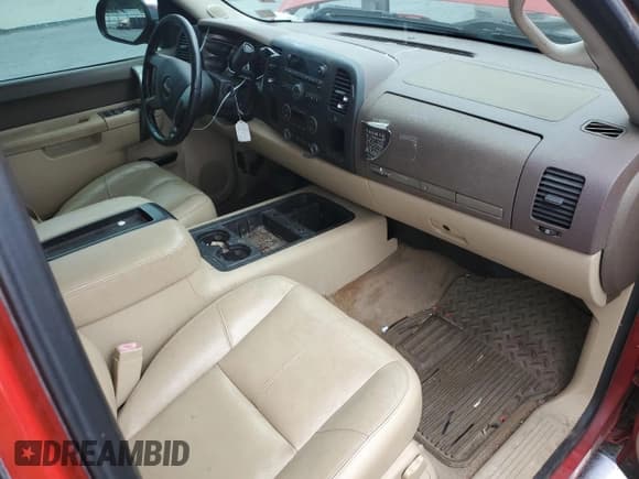 ✅ 2013 GMC Sierra 1500 SLE • VIN: 1GTR1VE0XDZ136616 • Lot: 71684715. Wystawiony na Copart z przebiegiem 152 901 mil. Bezpłatny archiwum sprzedaży aukcyjnych z USA i szczegółowy raport historii pojazdu na DreamBid. Zdjęcie 8.