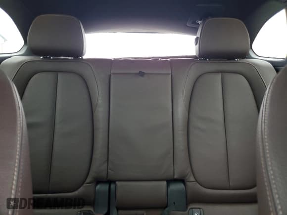 ✅ 2017 BMW X1 xDrive28i • VIN: WBXHT3Z39H4A57820 • Lot: 83810085. Wystawiony na Copart z przebiegiem 81 649 mil. Bezpłatny archiwum sprzedaży aukcyjnych z USA i szczegółowy raport historii pojazdu na DreamBid. Zdjęcie 10.