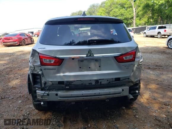 ✅ 2019 Mitsubishi Outlander SE • VIN: JA4AP4AU5KU013602 • Лот: 55326735. Опубликован ранее на Copart с пробегом 93 440 миль. Бесплатный доступ к архиву аукционных продаж из США и подробный отчёт об истории автомобиля на DreamBid. Изображение 6.