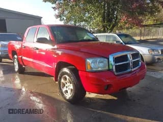 ✅ 2006 Dodge Dakota SLT • VIN: 1D7HE48N66S501330 • Lot: 43688359. Listed on IAAI with 199,726 mi. Free auction sales archive from the USA and detailed vehicle history report at DreamBid. Image 1.