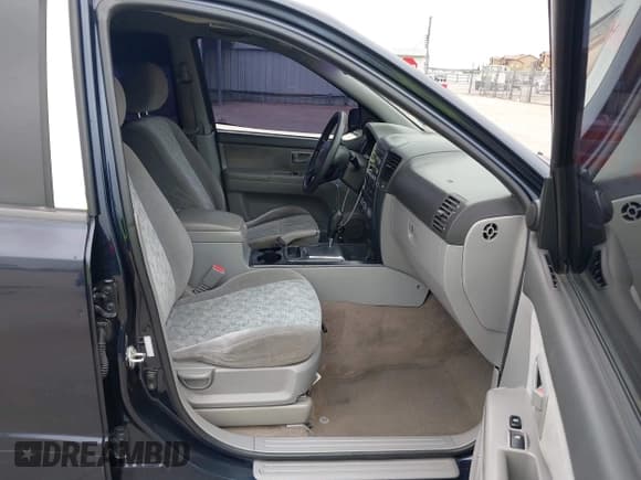 ✅ 2008 Kia Sorento LX • VIN: KNDJD735885794804 • Лот: 42140876. Опубликован ранее на IAAI с пробегом 157 259 миль. Бесплатный доступ к архиву аукционных продаж из США и подробный отчёт об истории автомобиля на DreamBid. Изображение 5.