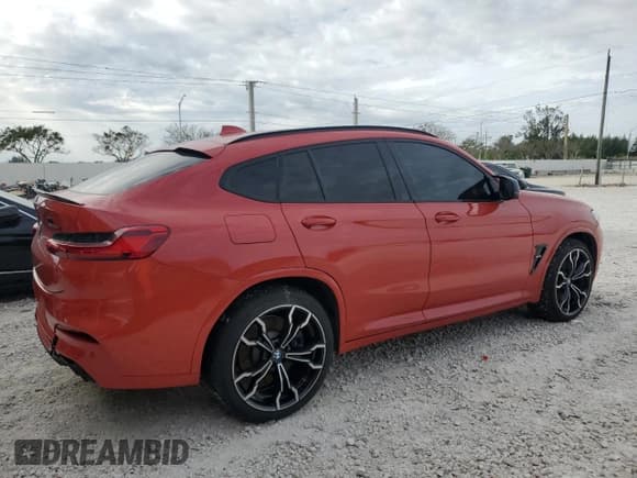 ✅ 2021 BMW X4 M • VIN: 5YMUJ0C02M9F18326 • Лот: 81575004. Опубликован ранее на Copart с пробегом 48 692 миль. Бесплатный доступ к архиву аукционных продаж из США и подробный отчёт об истории автомобиля на DreamBid. Изображение 3.
