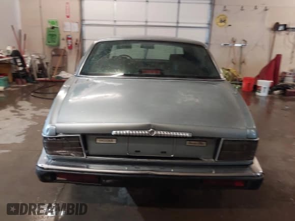 ✅ 1992 Jaguar XJ • VIN: SAJKY1745NC649347 • Lot: 41523718. Listed on IAAI with 159,926 mi. Free auction sales archive from the USA and detailed vehicle history report at DreamBid. Image 16.