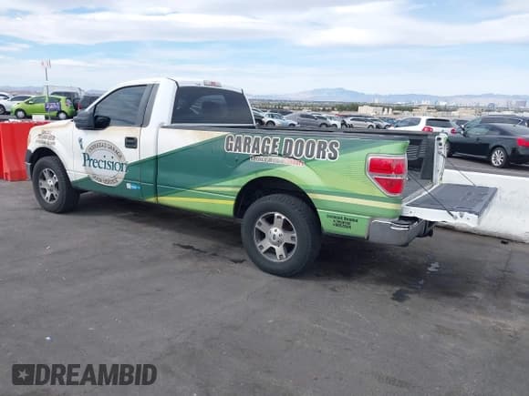 ✅ 2011 Ford F-150 XL • VIN: 1FTNF1CF6BKD60911 • Lot: 41896165. Listed on IAAI with 233,742 mi. Free auction sales archive from the USA and detailed vehicle history report at DreamBid. Image 3.