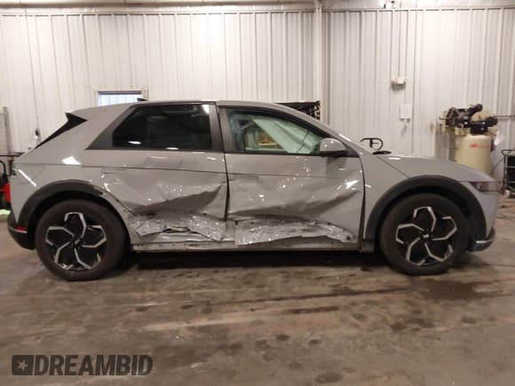 ✅ 2024 Hyundai Ioniq 5 SEL • VIN: KM8KNDDF6RU310834 • Lot: 42515823. Listed on IAAI with 15,851 mi. Free auction sales archive from the USA and detailed vehicle history report at DreamBid. Image 14.